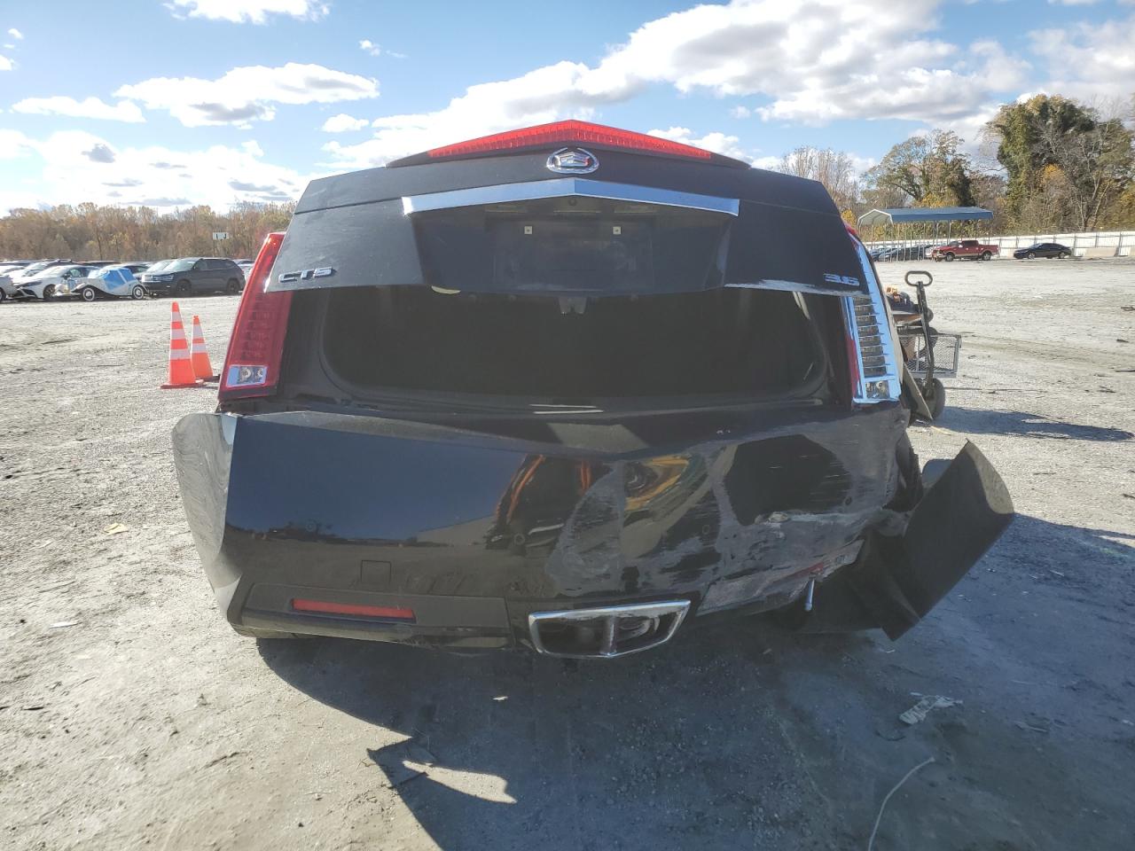 Cadillac CTS Image 3