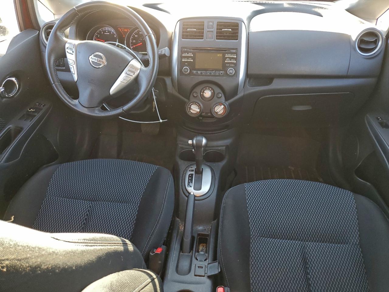 Nissan Versa S Image 6