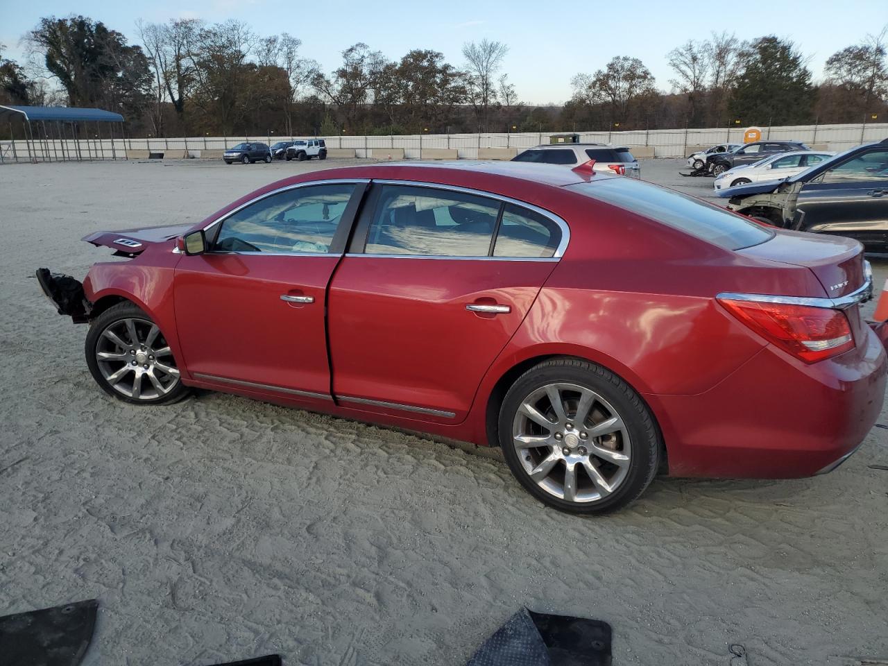 Buick LaCrosse Premium Image 10