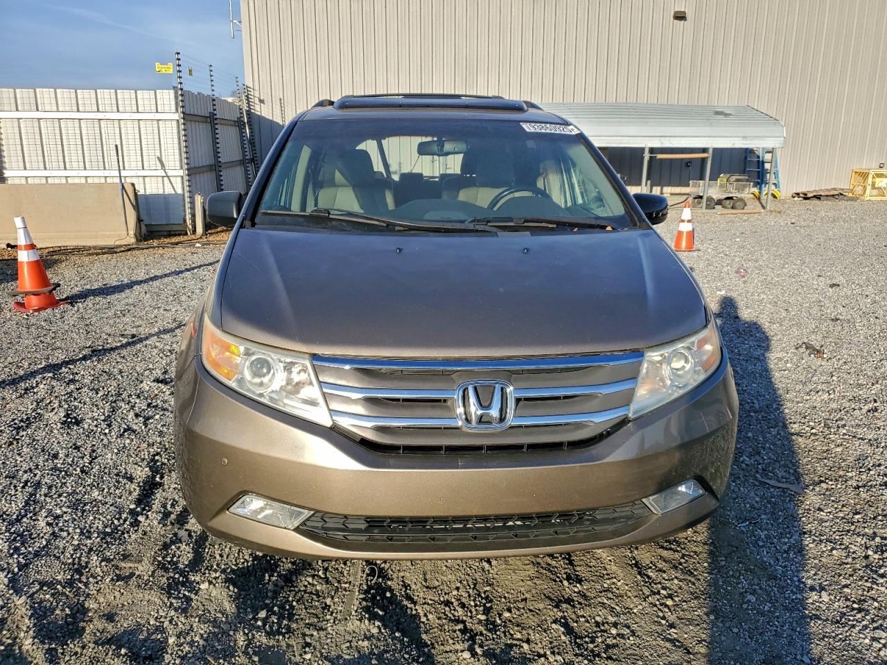 Honda Odyssey Touring Image 11