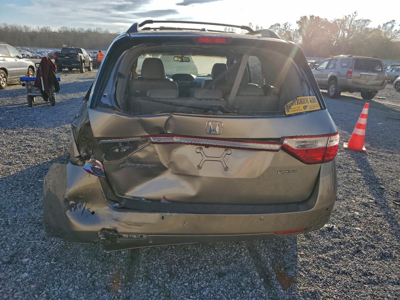 Honda Odyssey Touring Image 8