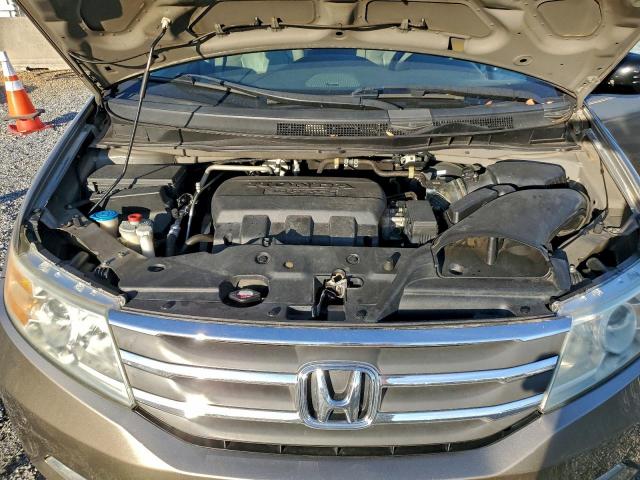 Honda Odyssey Touring Image 10