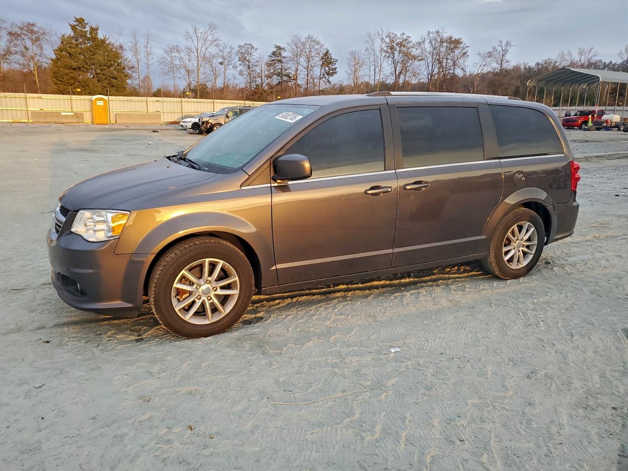 Dodge Caravan Sxt Image 1