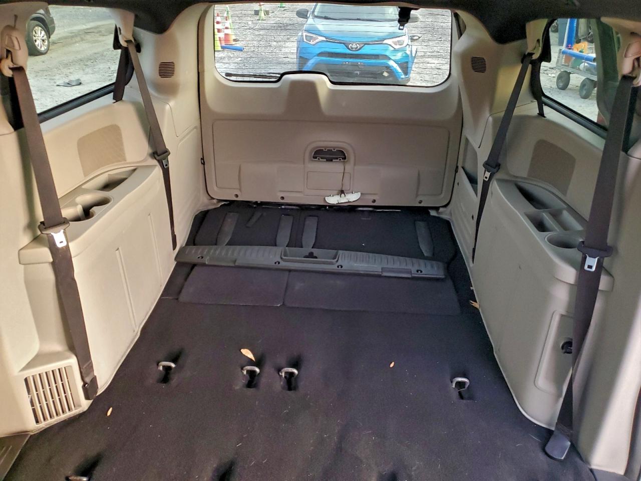 Dodge Caravan Sxt Image 11