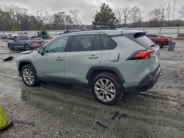 Toyota RAV4 Xle Premium Image 11