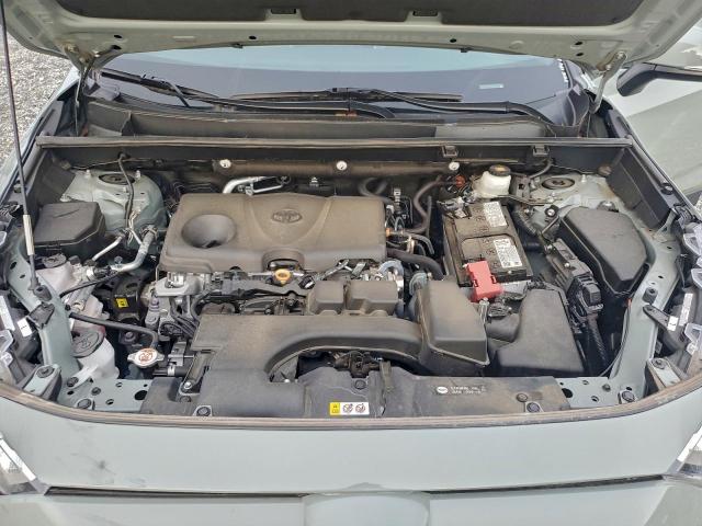 Toyota RAV4 Xle Premium Image 9