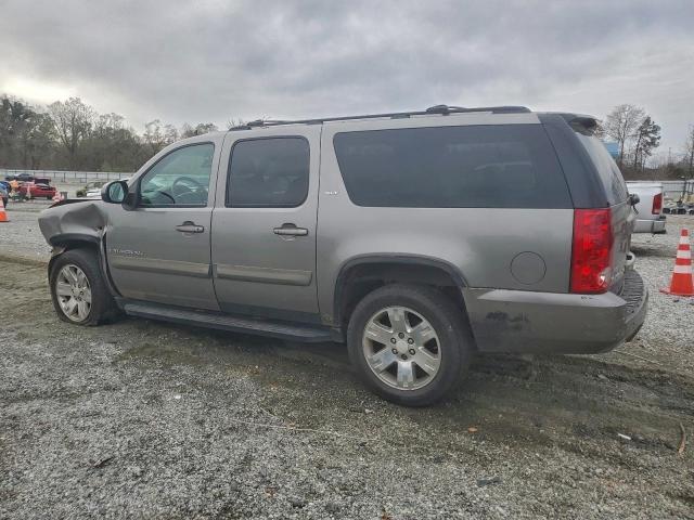 GMC Yukon K1500 Image 8