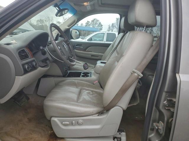 GMC Yukon K1500 Image 7