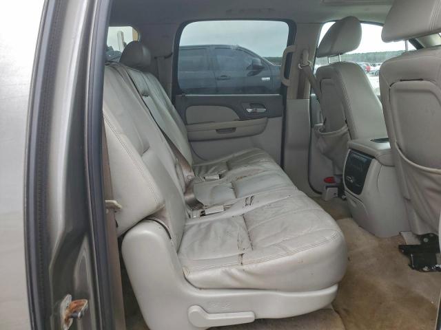 GMC Yukon K1500 Image 10