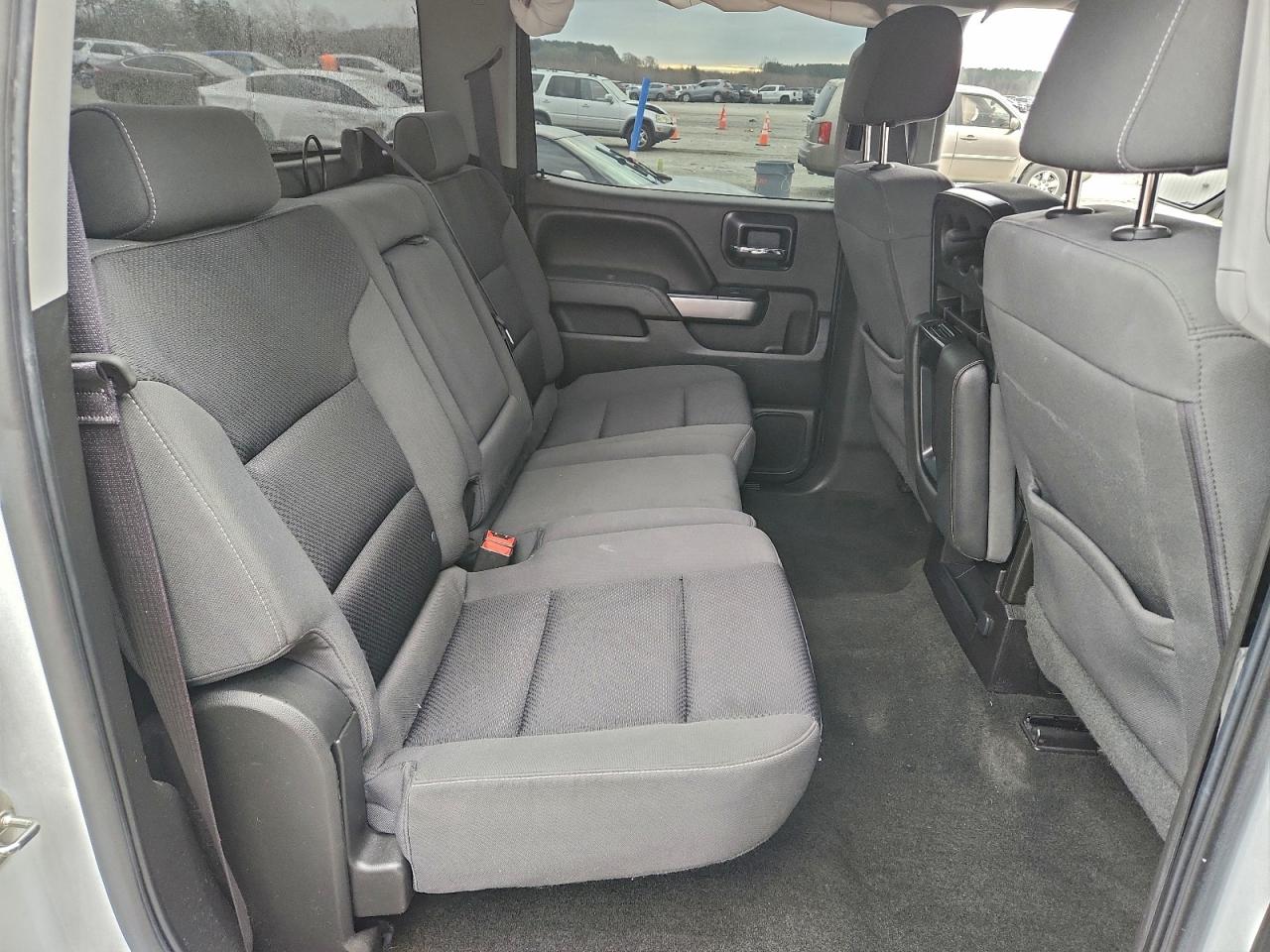 Chevrolet Silverado C1500 Lt Image 8