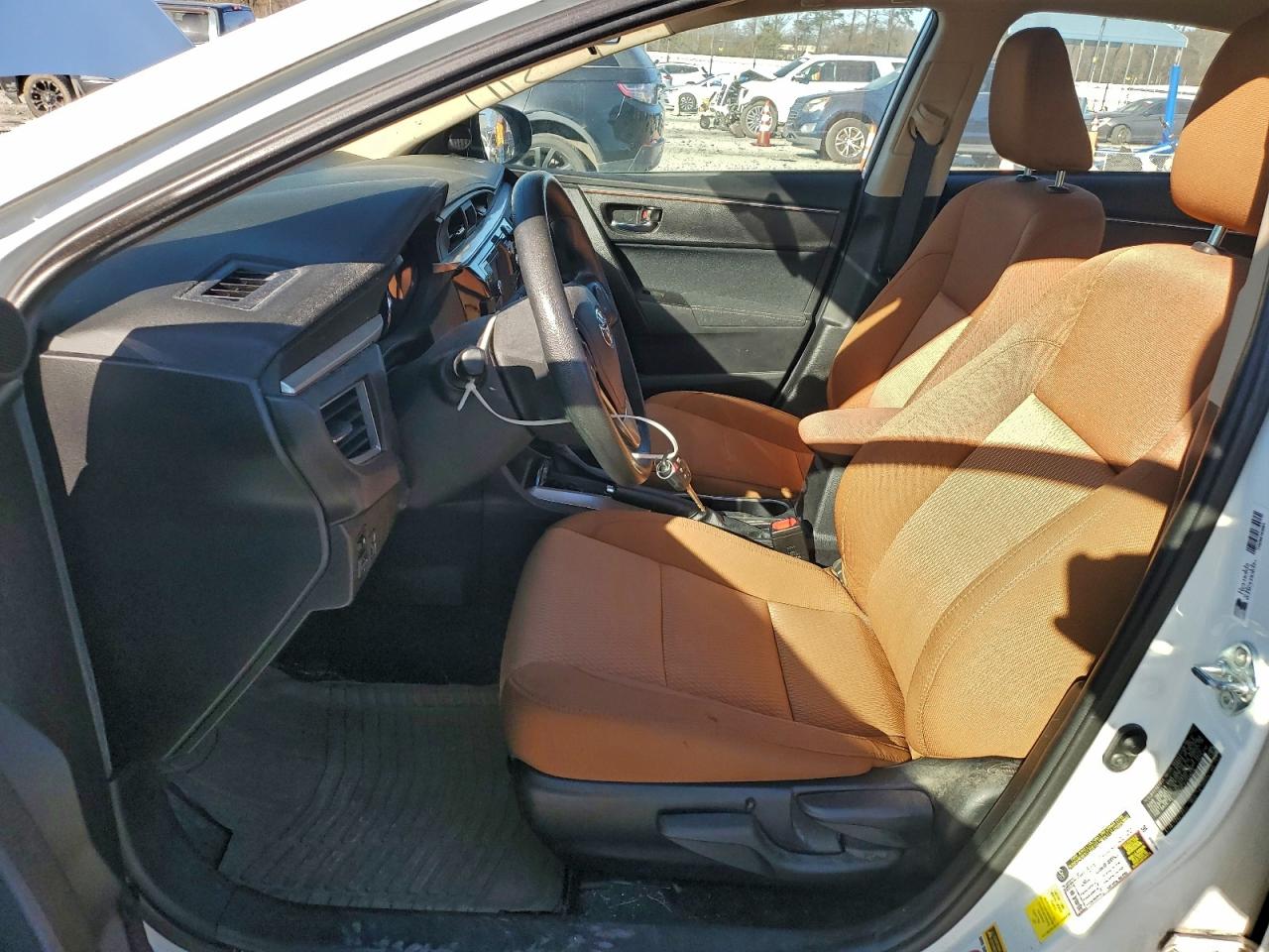 Toyota Corolla L Image 5