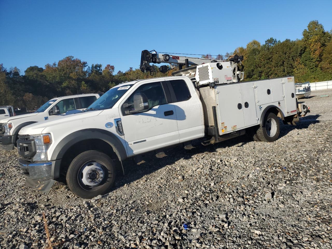 Ford F-550 Super Duty Image 1