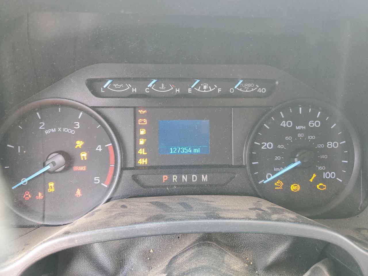 Ford F-550 Super Duty Image 9