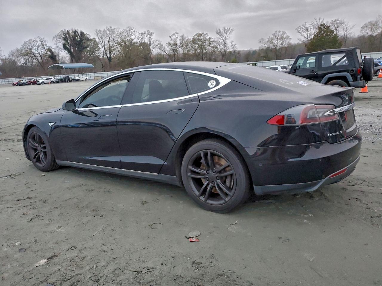 Tesla Model S 70d Image 2