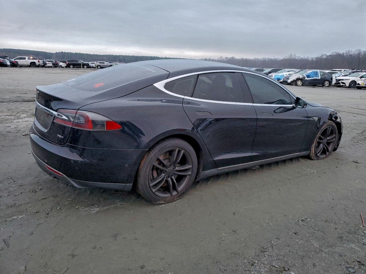 Tesla Model S 70d Image 3