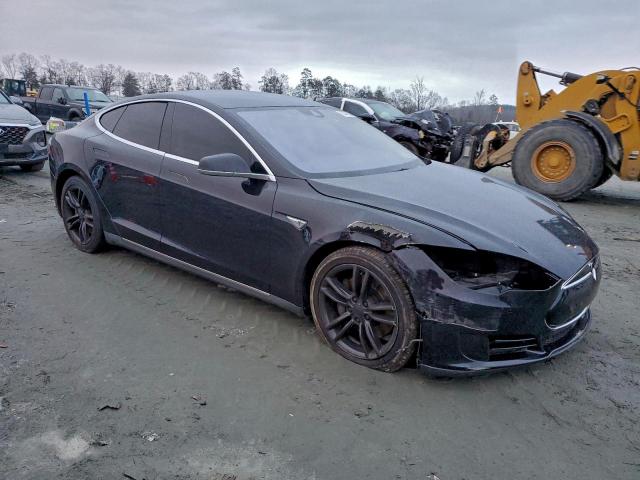 Tesla Model S 70d Image 6