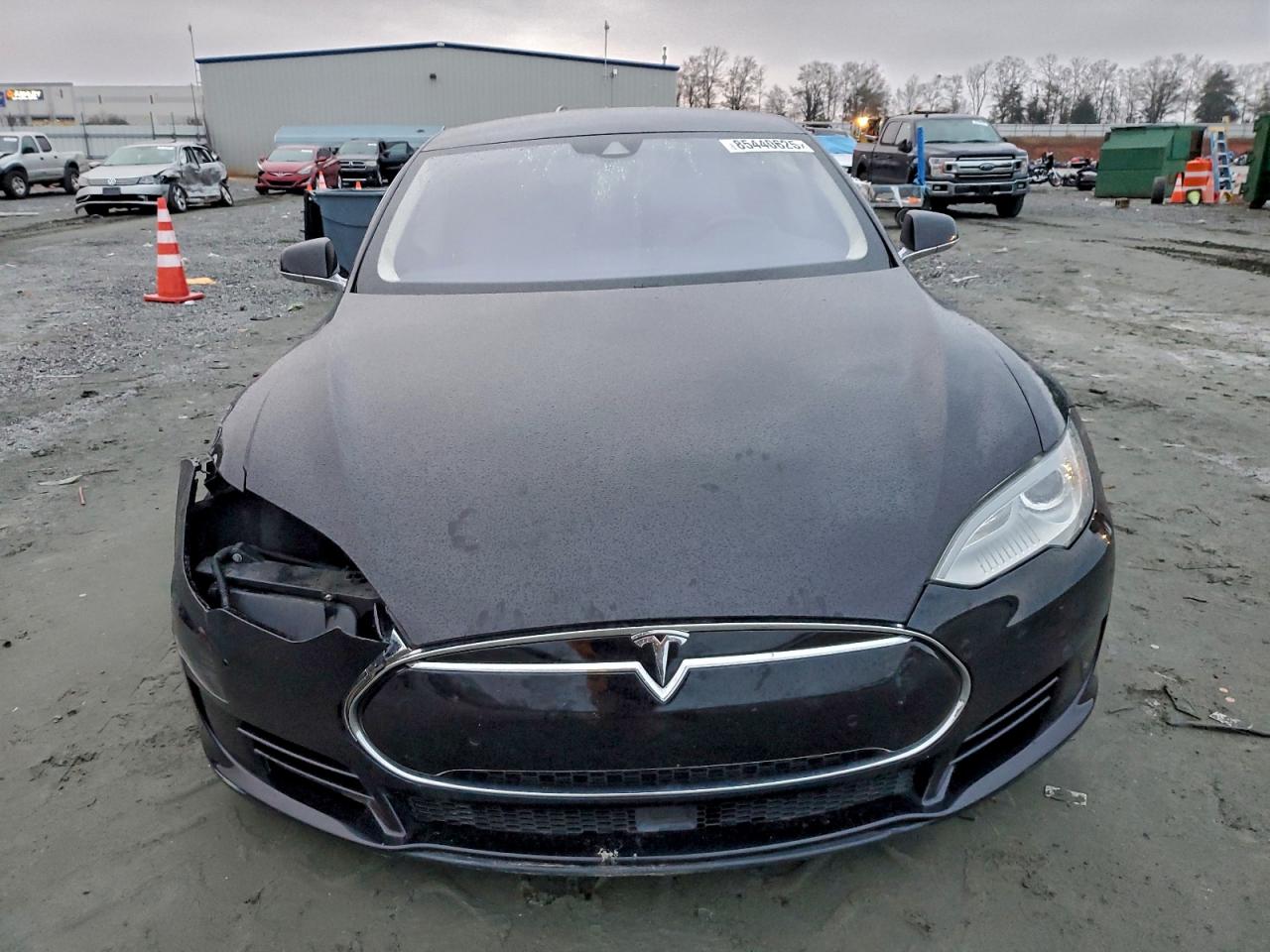 Tesla Model S 70d Image 8