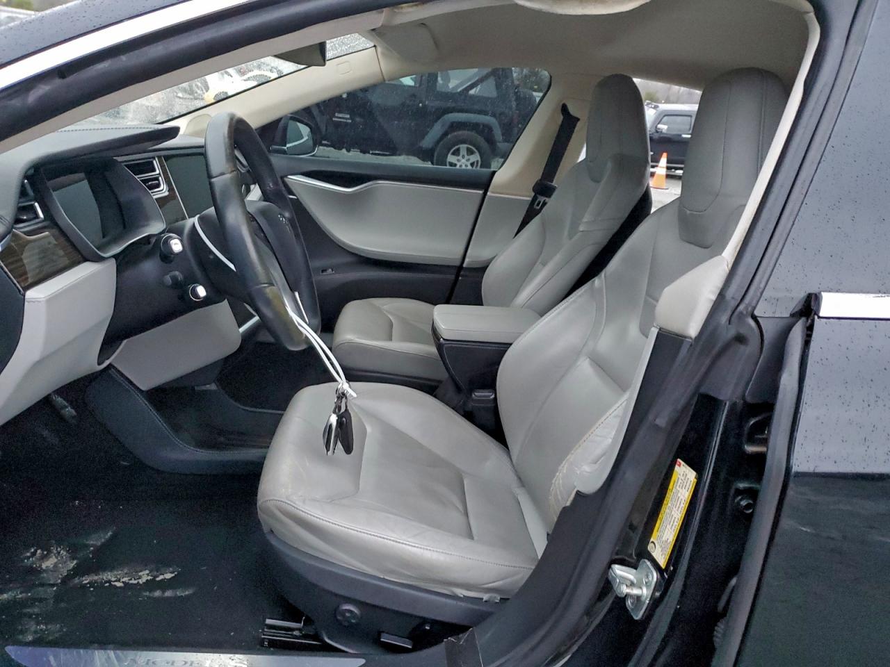 Tesla Model S 70d Image 5