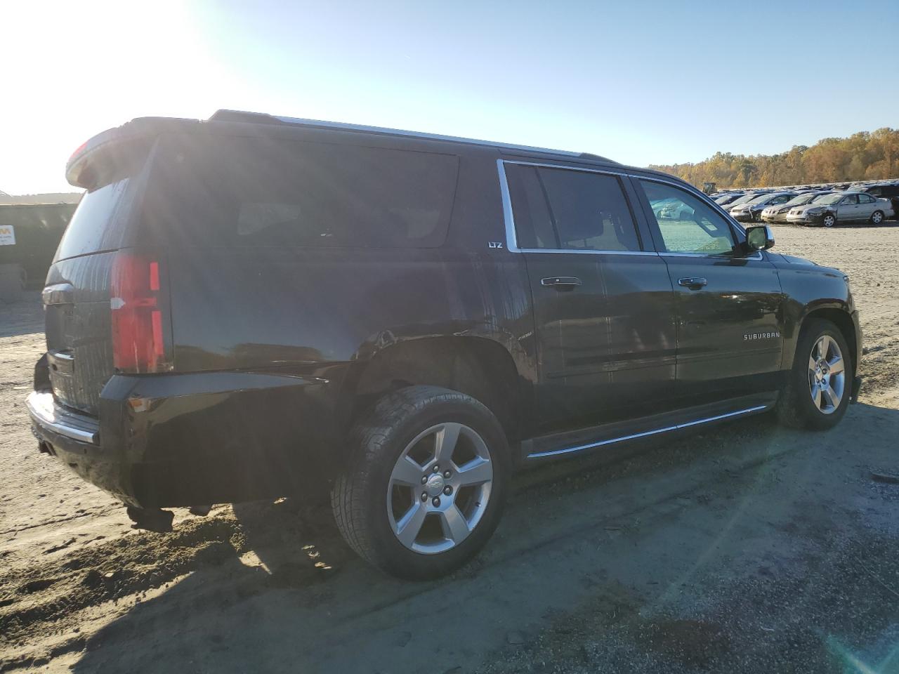 Chevrolet Suburban K1500 Ltz Image 8