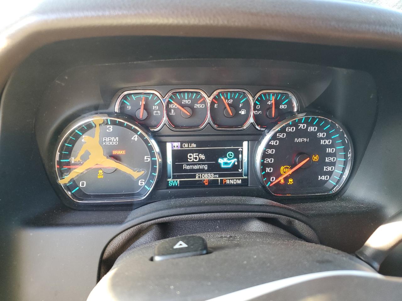 Chevrolet Suburban K1500 Ltz Image 9