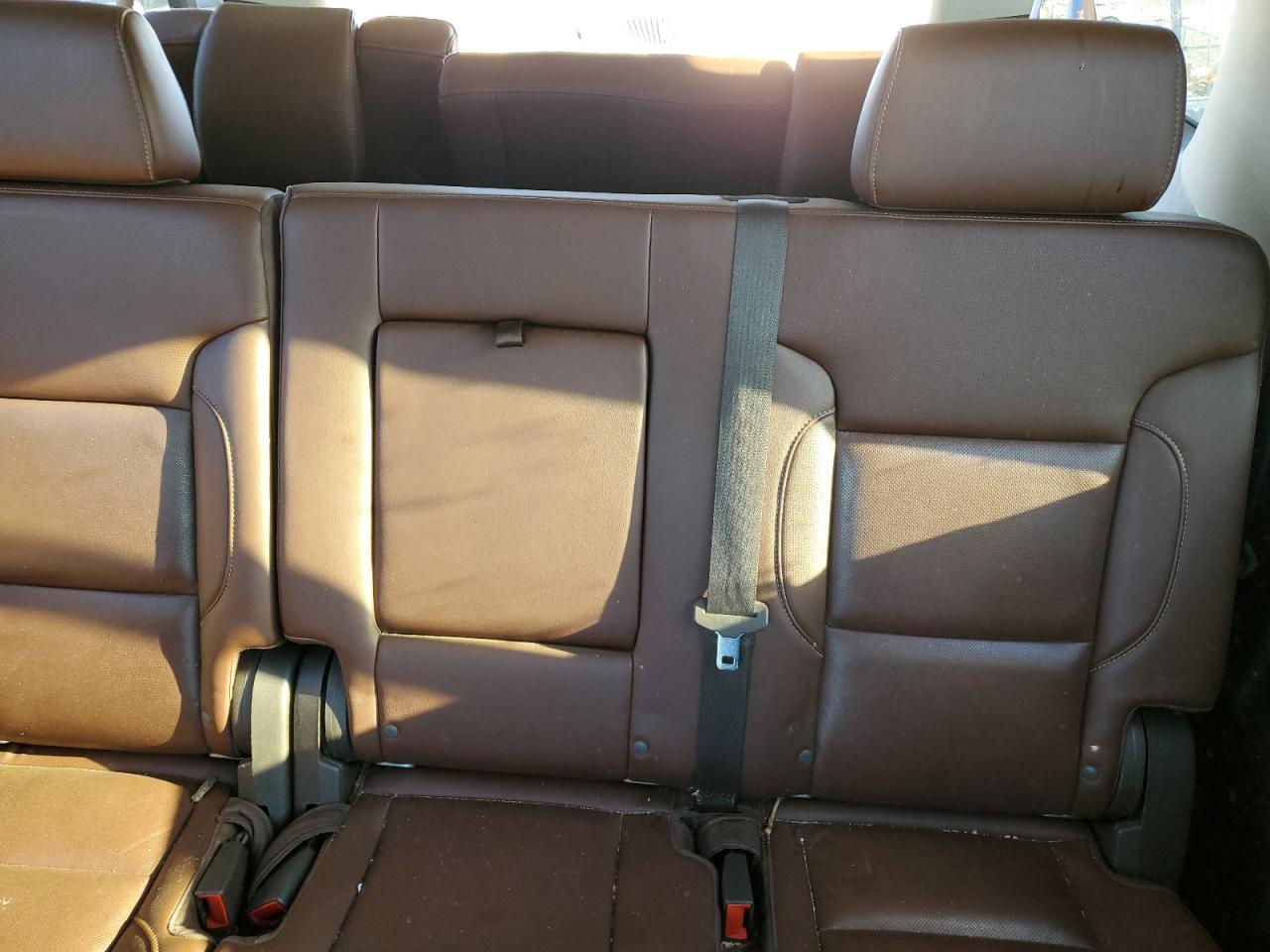 Chevrolet Suburban K1500 Ltz Image 10