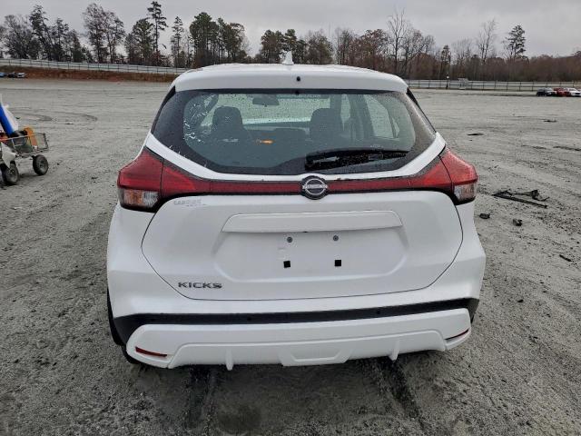 Nissan Kicks S Image 7