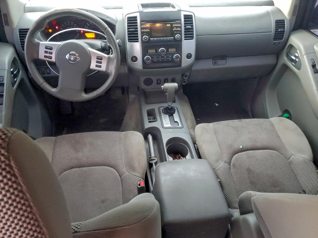 Nissan Frontier S Image 6