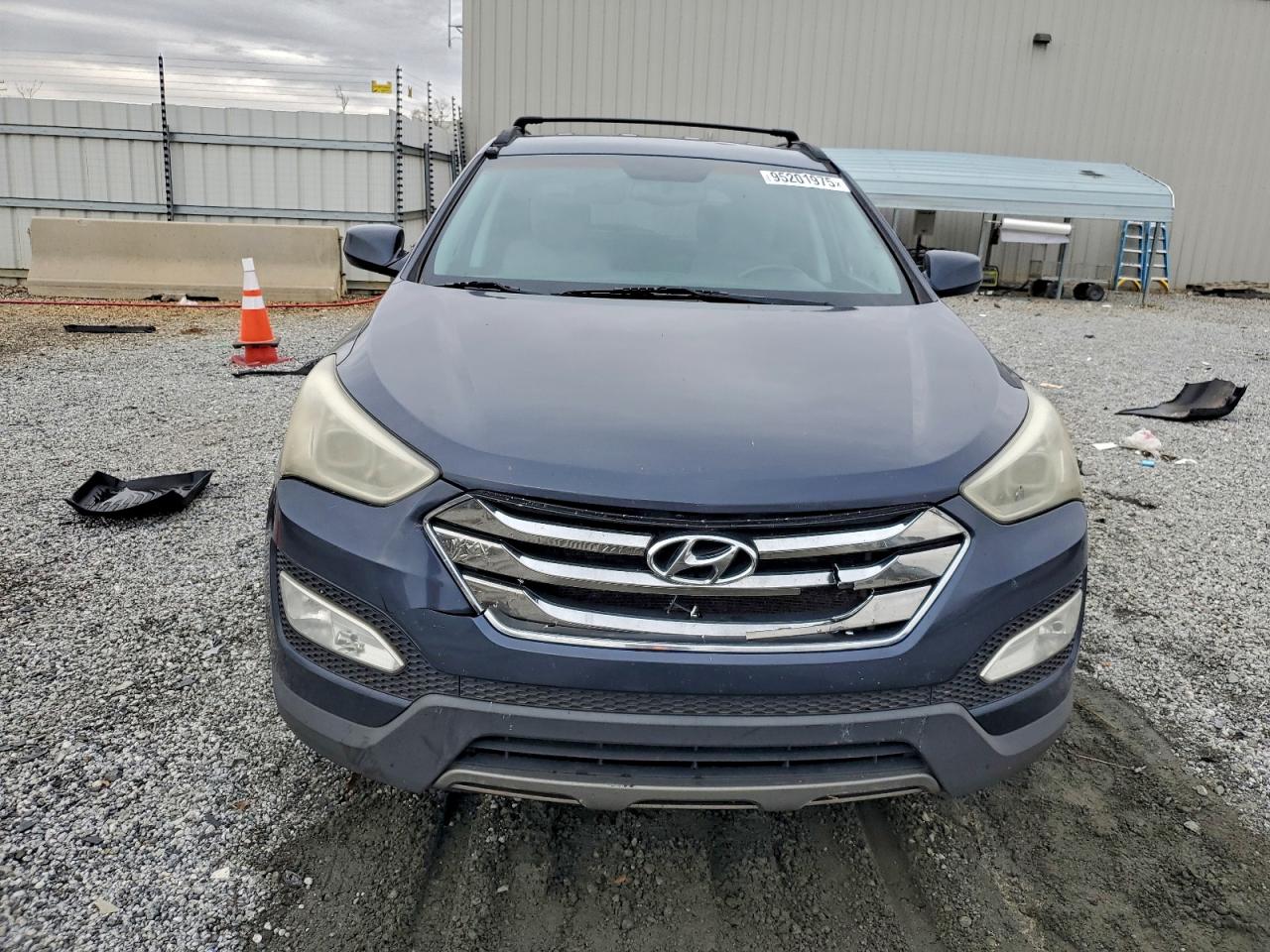 Hyundai SANTA FE Image 6