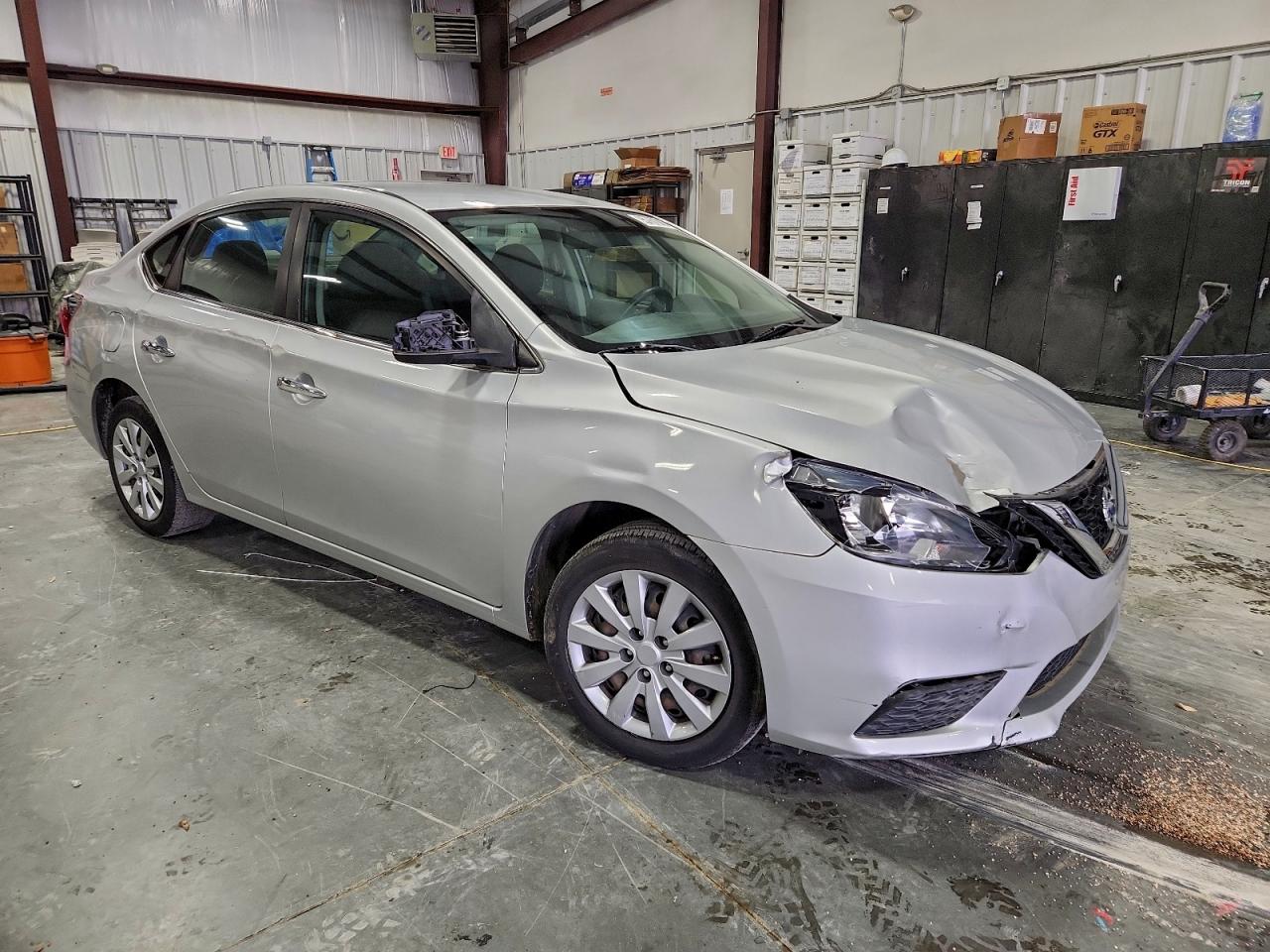 Nissan Sentra S Image 3