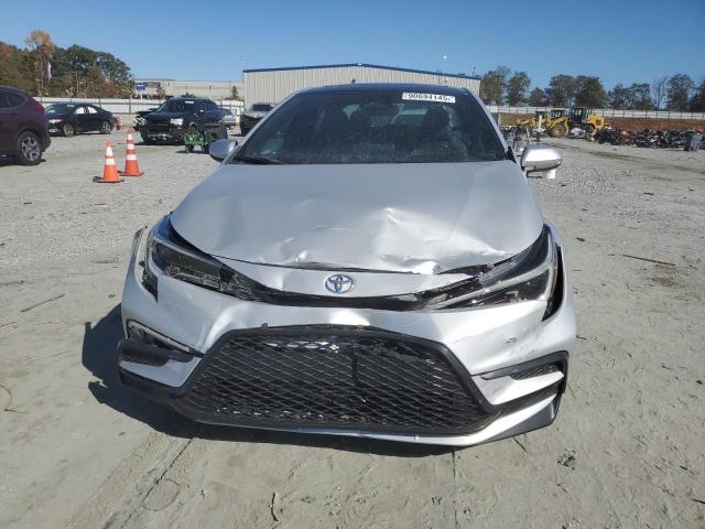 Toyota Corolla Se Image 3