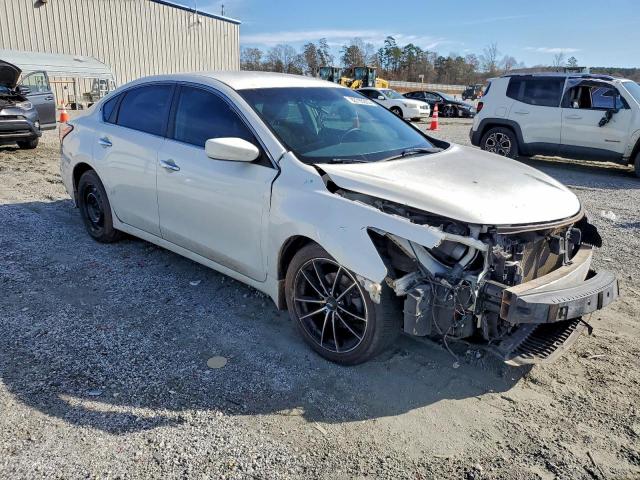 Nissan Altima 2.5 Image 11