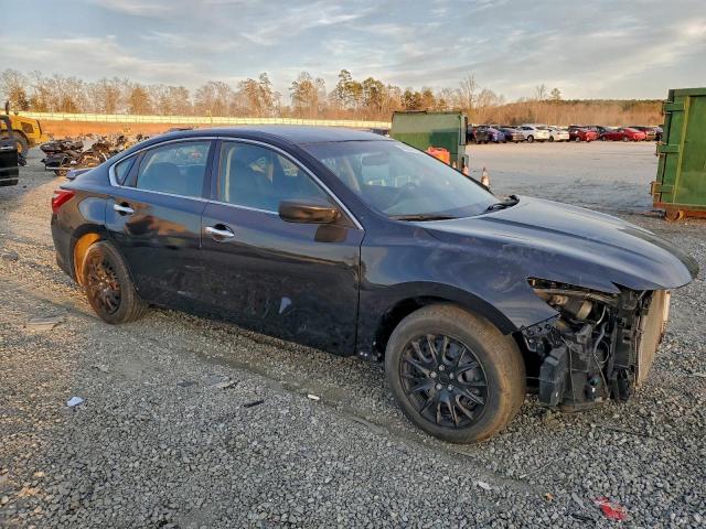 Nissan Altima 2.5 Image 2