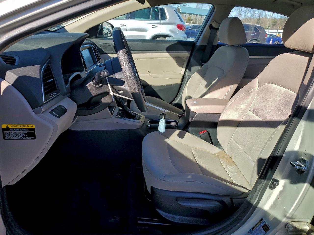 Hyundai ELANTRA Se Image 8