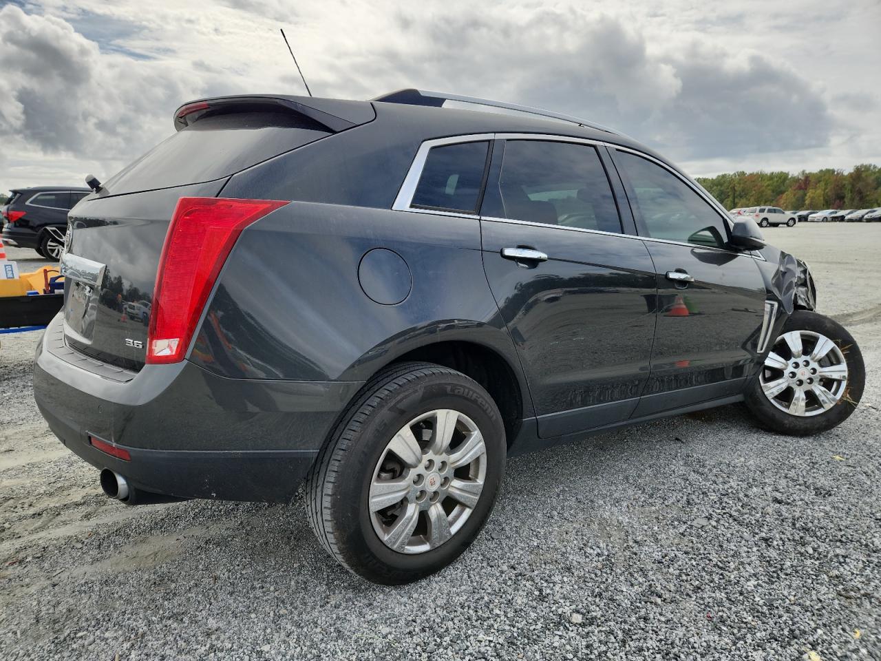Cadillac SRX Luxury Collection Image 2