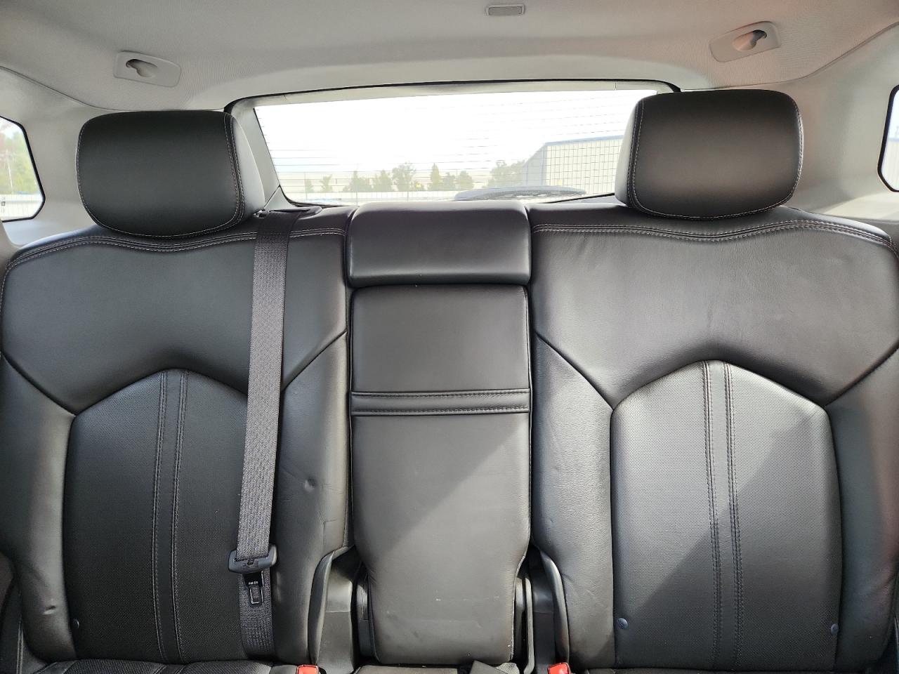 Cadillac SRX Luxury Collection Image 8