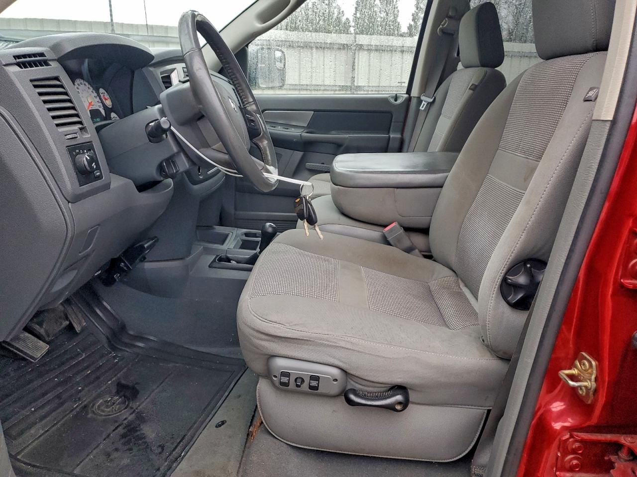 Dodge Ram 2500 St Image 3