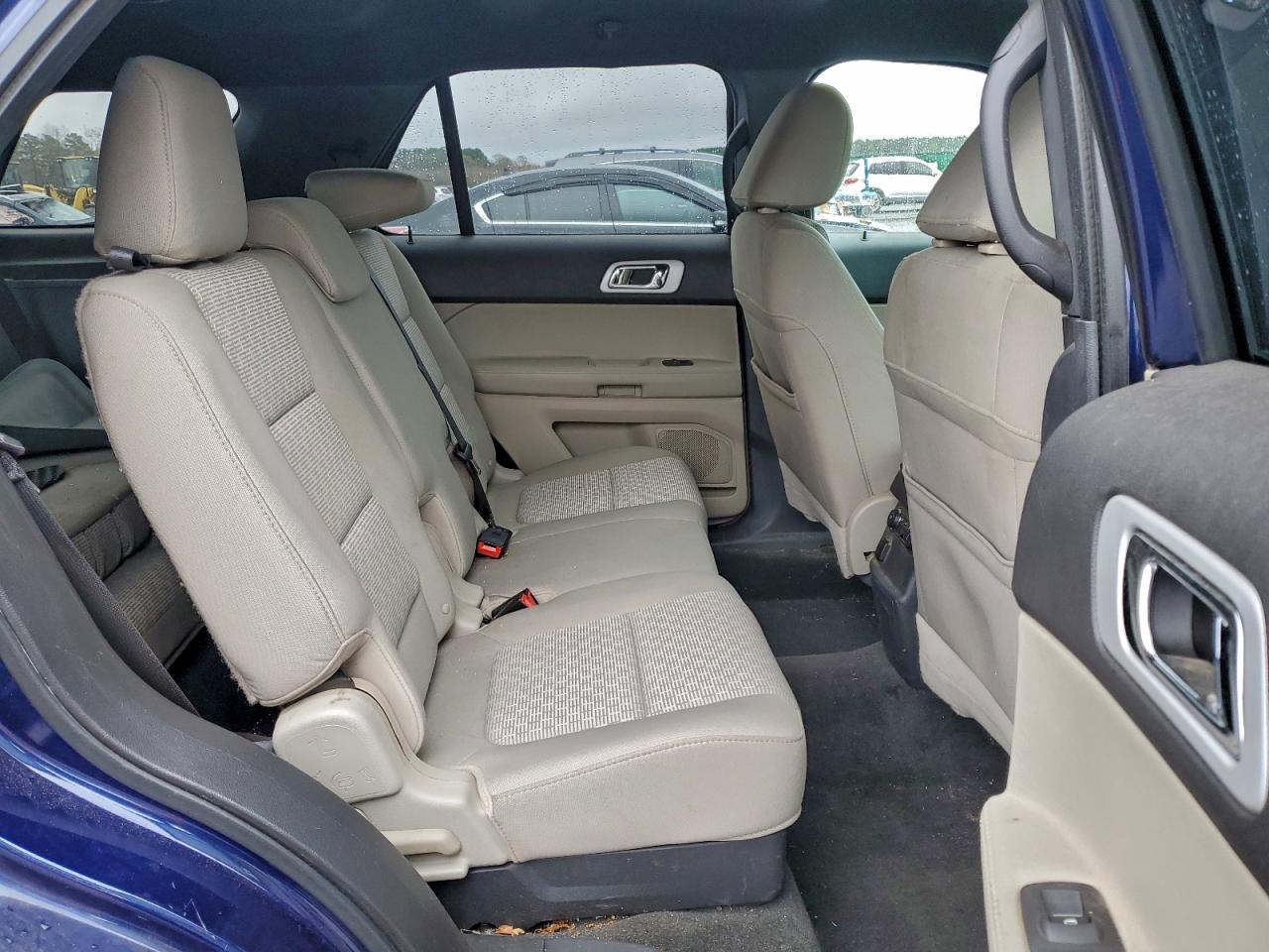 Ford Explorer Xlt Image 7