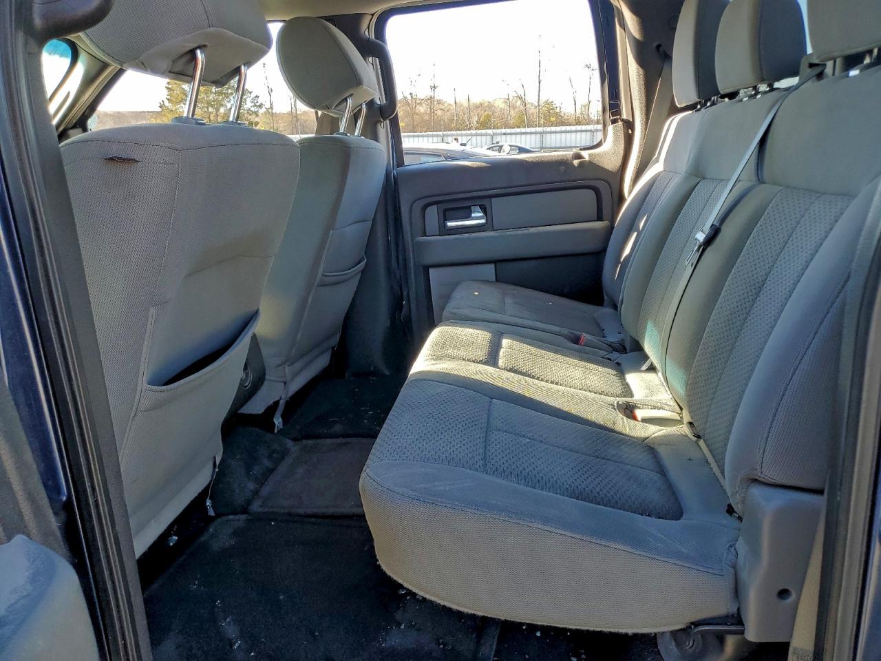 Ford F-150 Supercrew Image 2