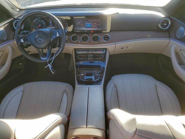 Mercedes-Benz E-Class 400 4matic Image 9