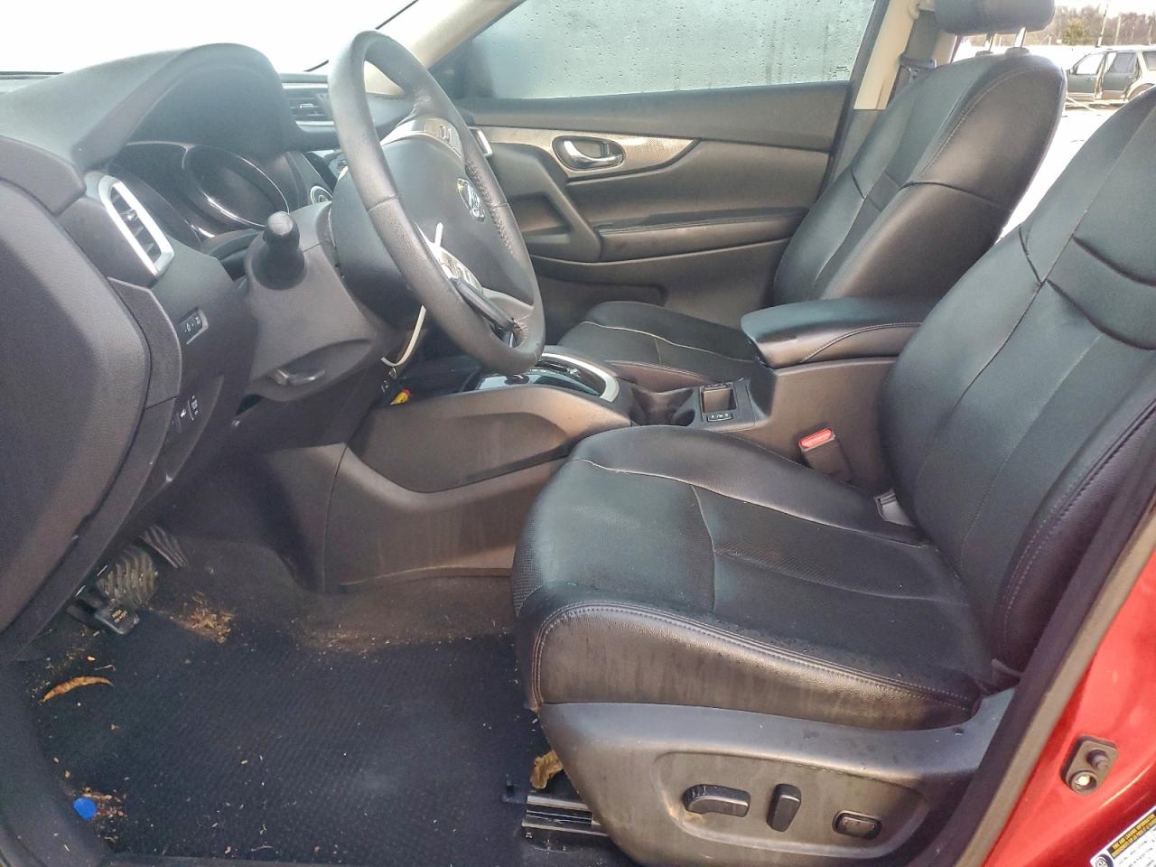 Nissan Rogue S Image 3