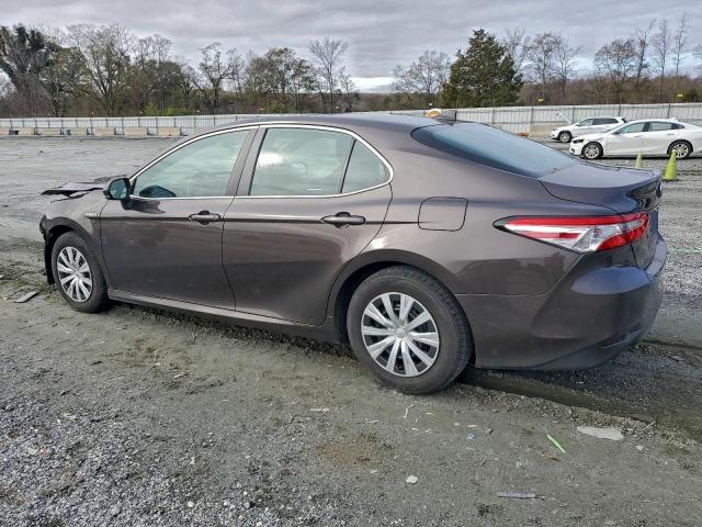Toyota Camry Le Image 7