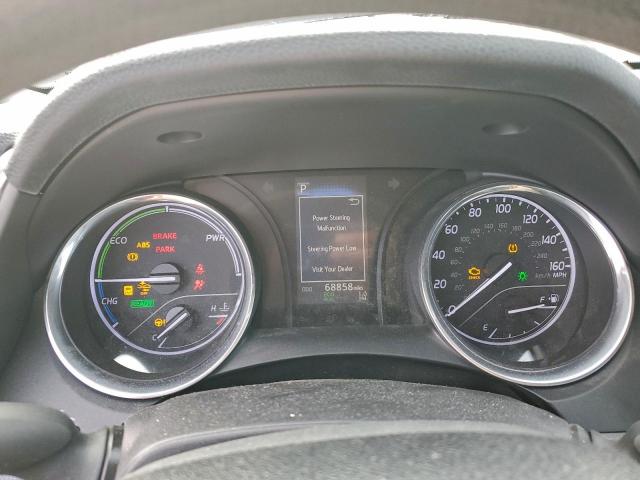 Toyota Camry Le Image 9