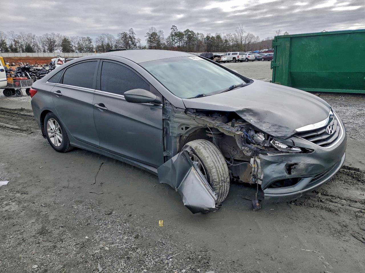 Hyundai SONATA Gls Image 2