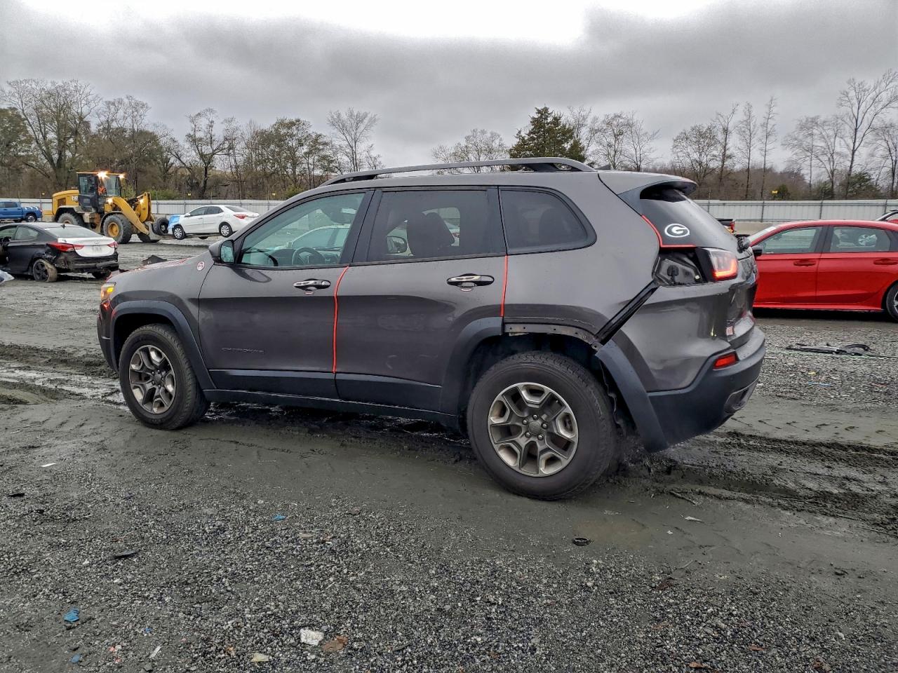 Jeep Cherokee Trailhawk Image 6