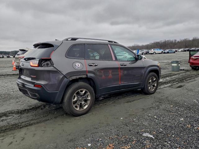 Jeep Cherokee Trailhawk Image 11