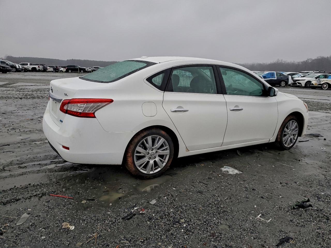 Nissan Sentra S Image 3