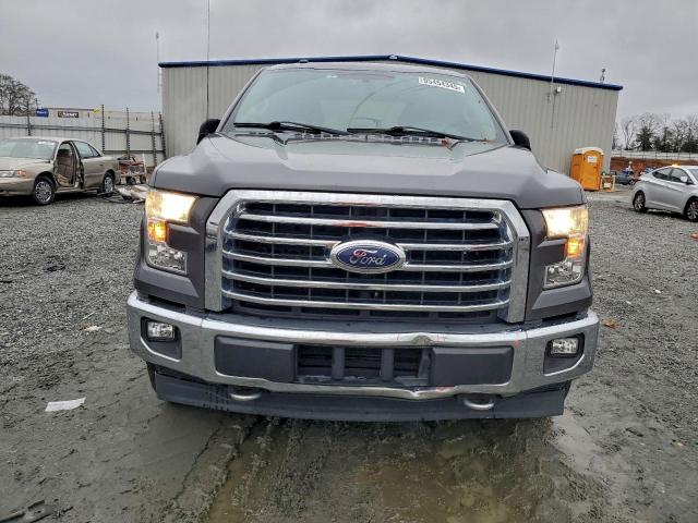 Ford F-150 Supercrew Image 3
