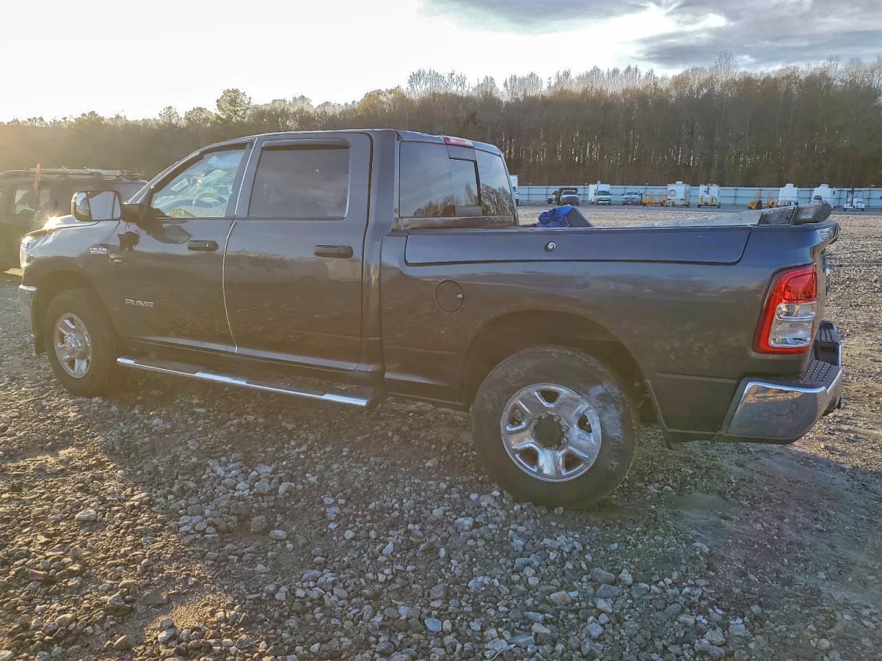 Ram 2500 Tradesman Image 10