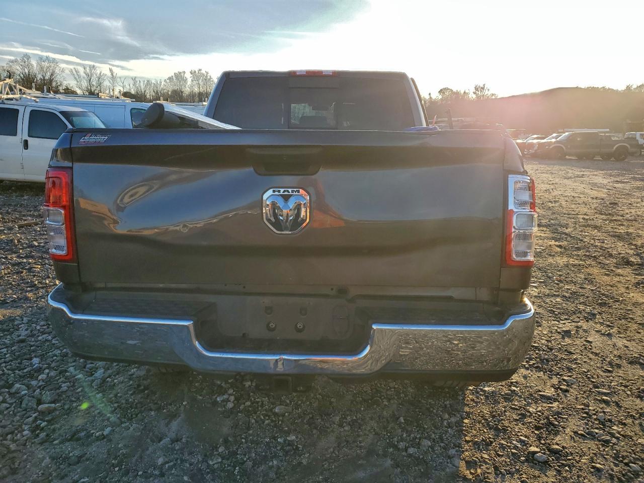 Ram 2500 Tradesman Image 11