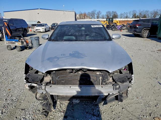 Audi A8 L Quattro Image 13